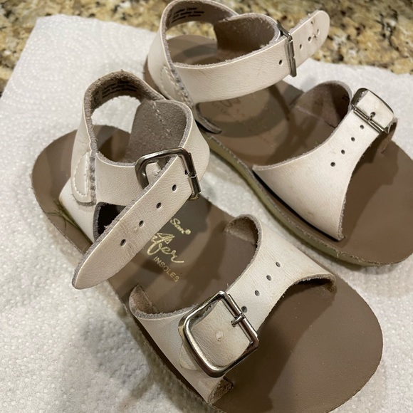 Salt water shoes size 8 - Picture 5 of 10